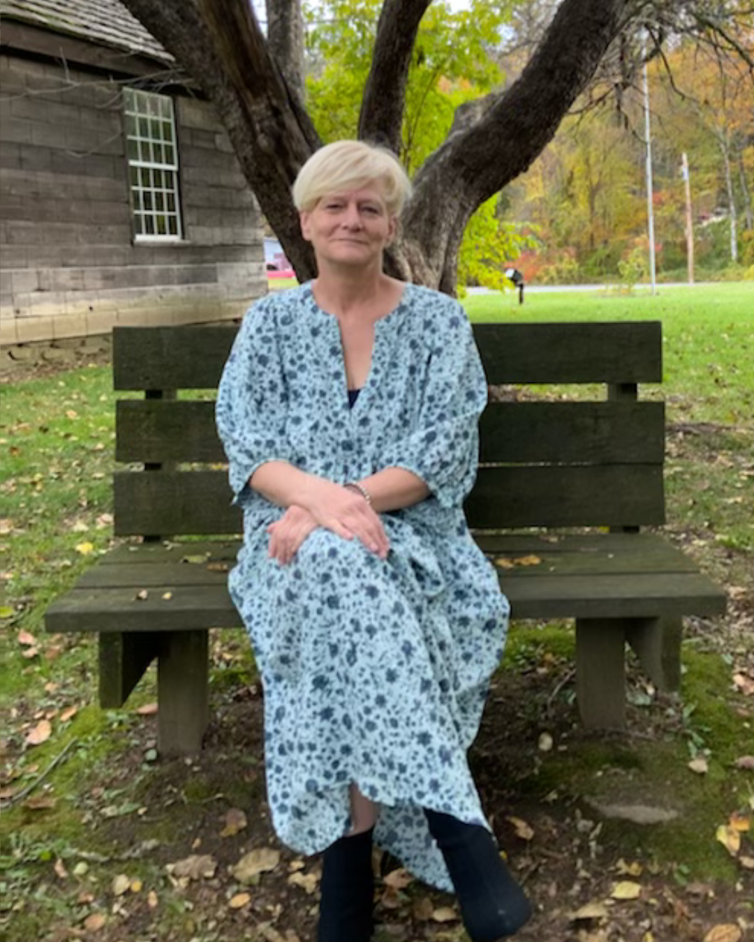 Portrait of Wendy, founder of Winterberry Gifting